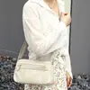 Bolsa de Ombro Feminina Casual para Viagem em Couro Bovino de Primeira Camada 2025, Bolsa Quadrada Pequena Elegante e Simples, Bolsa Transversal Versátil, Tendência