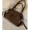 Bolso de Hombro Retro con Tachuelas de Gran Capacidad para Otoño e Invierno para Mujer 2025 Nuevo Bolso Tote Casual Simple Bolso de Viaje para Debajo del Brazo