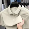 Camisa polo fina sin costuras de manga corta para hombre de verano, nuevo estilo de negocios ligero, camiseta elástica de media manga para hombre
