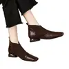 Botas Elásticas de Cuadrado con Parches de Venta Caliente para Mujer 2026 Nuevo Estilo Otoño Cuero Suave Suela Suave Tacón Bajo Sin Cordones Moda Zapatos Individuales
