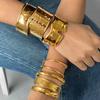 Pulseira Silenciosa Europeia e Americana de Aço Inoxidável Exagerada Dourada Senso Avançado Pulseira de Abertura Aço Titânio Joias de Mão Pulseira Transfronteiriça