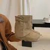 Botas saia feminina botas largas estilo feminino novas botas de cano médio Lade 2026 plissadas retrô outono inverno empilhadas bonitas