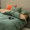 Nuevo juego de cuatro piezas de algodón cepillado engrosado para otoño e invierno, juego de tres piezas cálido de algodón puro bicolor de color liso para ropa de cama de dormitorio de estudiante