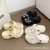 Zapatos Crocs marca alternativa dijes para zapatos DIY Gato KT modelo nuevo 2026, zapatos cómodos de punta cerrada, venta al por mayor transfronteriza