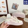 Nuevos Zapatos Blancos Casuales Versátiles de Suela Gruesa para Mujer, Estilo Nicho, Súper Suaves, Mocasines Dopamina, Otoño 2025