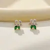 Nuevos Pendientes de Moda con Incrustaciones de Circonita y Diseño de Flor de Cuatro Hojas con Hoja Verde de Jade, Frescos y Dulces, Pendientes Versátiles y de Gama Alta