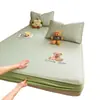 Esterilla de PE de doble jacquard personalizada para verano con cuentas de polietileno y bordado de oso lindo, esterilla simple de color liso para enfriar