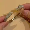 "Sinfonía de Cortina Estelar" Pulsera Estilo Buche Tachonada con Diamantes y Patrón de Rombos, Joyería Personalizada de Alto Gama Estilo Corte Minimalista Francés para Mujeres