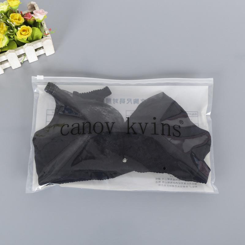 5299798645_737979578