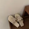 Primeiro Encontro com as Sandálias de Dedo Estilo Fada Gentil para Mulheres, Calçado de Verão para Exterior, Sandálias Estilo Retrô Boêmio, Sandálias de Dedo com Pérolas