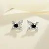 Pendientes de plata de ley S925 con cruz de moissanita y diamantes de colores, diseño de nicho simple a la moda, joyería para las orejas que combina con todo.