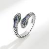 Anillo de serpiente retro con incrustaciones de diamantes europeos y americanos, anillo personalizado para fiesta hip hop, anillo para vacaciones, joyería de dedo de moda para street style