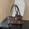 Bolso plisado retro simple para mujer, nuevo modelo 2026, bolso de hombro de gran capacidad para el trabajo, bolso de mano tote de otoño e invierno