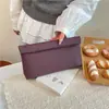 Bolso de Mano Sencillo para Mujer 2026 Nueva Moda Elegante Color Sólido Versátil Bolso Pequeño Sencillo Moderno Billetera para Monedas Bolso de Noche