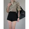 Shorts Brancos Femininos Primavera Verão 2026 Novo Cintura Alta Soltos Emagrecedores Casuais Versáteis Calças Pantalona de Corte A Blazer