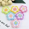 Accesorios de Flores de Resina en una Amplia Gama de Estilos: Margaritas Pequeñas, Flores de Durazno, Plumeria, Girasoles, Accesorios de Resina para Manualidades para Adornos de Cabello