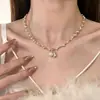 Colar com Pingente de Amendoim Pérola Esmagada Francês para Mulheres, Corrente para Clavícula de Luxo Leve, Estilo Nicho de Alto Padrão, Acessório de Pescoço Versátil de Temperamento Suave