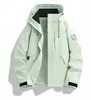 Chaqueta Cortavientos para Exteriores Otoño Invierno Tres en Uno con Forro Polar con Capucha Cálida Engrosada Moda Parche Traje de Montañismo