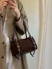 Bolso grande de estilo retro para mujer, nueva colección otoño/invierno 2026, bolso de hombro de nicho, casual y apto para el trabajo, bolso tipo almohada para debajo del brazo