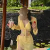Biquíni de Moda Feminino de Luxo 2026 Conjunto de Quatro Peças com Saída de Praia Manga Longa Roupa de Banho para Fontes Termais