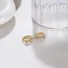 Brincos de Trevo de Quatro Folhas Micro-Incustados com Zircônia, Luxo Leve, Compactos e Delicados, Brincos para o Dia a Dia, Brincos de Nicho de Alta Qualidade com um Toque Moderno e Elegante