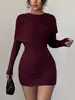 Moda Feminina Europeia e Americana Transfronteiriça Outono e Inverno 2025 Novo Vestido Curto Bodycon Sexy Slim-Fit de Manga Longa