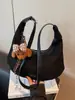 Bolsa de Camurça da Moda para Mulheres 2026 Nova Casual Versátil Bolsa de Ombro de Axila Bolsa Transversal para o Dia a Dia Cross-Border
