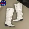Botas Altas de Circunferencia Grande de Temperamento Apiladas Botas de Montar con Tacón Grueso para Mujer Invierno Hebilla Estilo Coreano Botas Plisadas 2026 Botas de Punta