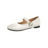 Sapatos de salto único femininos 2026 outono prata sensação de alta qualidade tira de fivela única sapatos Mary Jane de sola reta para usar no trabalho com saias