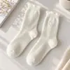 Calcetines de felpa para mujer, engrosados para otoño e invierno, calcetines cálidos de lana australiana, calcetines para casa y para dormir, calcetines para el posparto, calcetines de invierno cálidos para el suelo