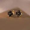 Brincos Elegantes Estilo Coreano de Zircônia Preta Trevo de Quatro Folhas em Formato de Coração para Mulheres, Brincos de Luxo Leve de Alta Qualidade, Acessórios de Orelha da Moda