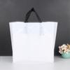 Bolsas de Plástico Lisas para Compras del Fabricante, Bolsas Horizontales para Ropa, Bolsas de Empaque para Compras con Impresión de Logo, Disponibles en Varios Colores
