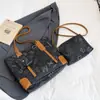 Bolsa Tote de Grande Capacidade 2025 Novo Design de Nicho Bolsa Grande de Ombro Único Bolsa de Mão para o Dia a Dia Bolsa da Moda Tendência para Mulheres