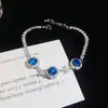 Pulsera Geométrica Redonda de Flor de Zircón Europea y Americana Nueva Nicho Lujo Ligero Sensación de Alta Gama Joyería de Mano de Moda Diaria para Mujeres