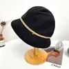 Sombrero de Pescador Japonés Retro Versátil para Mujer, Otoño e Invierno, Adelgazante, con Circunferencia de Cabeza Grande, Pana, Cálido, Protector de Orejas, Sombrero de Cubo