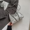 Bolso Cruzado de Hombro Único de Moda Versátil para Mujer 2025 con Diseño de Cadena de Diamantes, Bolso de Axila de Gama Alta