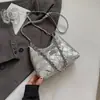 Bolso de Hombro Acolchado con Cadena Estilo Chanel 2026 Nuevo Modelo de Verano para Mujer Bolso Cruzado Tipo Cubo Texturizado de Alta Calidad para el Día a Día