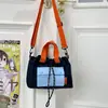 Bolso de nailon para mujer 2025 Nuevo Super Caliente Color Contrastante Bolso Cruzado Pequeño Viaje Bolso de Mano Ligero Trabajo Viajero Pequeño