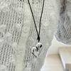 Collar esférico de amor transfronterizo europeo y americano, estilo coreano, estilo dulce y moderno, cadena de clavícula, collar de alta gama que combina con todo para mujer.