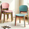 Cadeira de Jantar Moderna Simples com Encosto Plástico Cadeira de Restaurante Conferência Cadeira com Encosto Redondo Empilhável Cadeira Multicolorida
