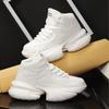 Sapatos de Inverno Masculinos 2025 Guerreiro Europeu Preto Casual Esportivo Botins de Tornozelo Moda Solado Grosso Tênis Esportivos de Voo Espacial