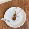 Collar Trenzado de Cuerda con Perlas de Imitación de Nuevo Estilo para Mujer, Gargantilla Retro de Cuentas Color Café Estilo Chino Nuevo, Cadena Larga para el Cuello con Accesorios Manchados