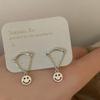 Aretes de Pin de Plata Esterlina 925 con Cadena Simple Distintiva Estilo Coreano Cara Sonriente 2023 Nuevo Diseño Nicho de Moda Aretes para Mujer