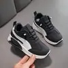 Nuevos Zapatos Deportivos para Correr Primavera/Verano 2026 Impermeables Unisex Infantiles Transpirables Ligeros Versátiles Estudiante Casual Zapatos Deportivos Zapatos de Forrest Gump
