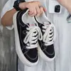 2025 Novos Sapatos Casuais para Meninos, Tênis Retrô Respiráveis de Sola Grossa, Sapatos de Pão, Sapatos de Nicho Versáteis