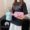 Bolsa de Maquillaje Grande Estilo Caricatura Japonesa 2026 con Estampados Lindos y Textura, Bolso de Mano para Viaje y Almacenamiento de Artículos de Tocador