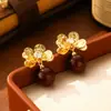 Brincos de Pérola Flor de Zircônia de Alta Qualidade para Mulheres, Luxo Acessível Francês, Elegantes da Moda, Brincos de Design Único, Brincos Versáteis
