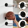 Suporte de Armazenamento de Aro de Basquete de Ferro Forjado de Montar na Parede Prateleira Multifuncional para Armazenamento de Bolas Estilo Moderno Simples para Casa Prateleira de Armazenamento