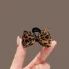 Pinza de Garra Pequeña con Lazo Estampado de Leopardo de Gama Alta para Mujer Peinado Semirecogido Versátil Elegante Pinza para el Cabello Pinza de Tiburón Pequeña Pasador