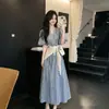 Vestido de Falda Acampanada con Cuello en V y Estampado de Cuadros Azules y Blancos, Nuevo Estilo de Verano Versión Coreana, Elegante Vestido Línea A con Ceñidor en la Cintura